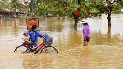 Thành phố Hội An bị nước bủa vây