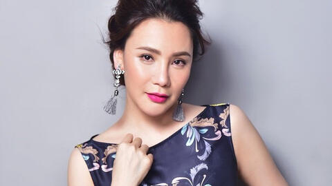 Những nghệ sĩ nổi tiếng lặng lẽ rút khỏi showbiz để làm giáo viên