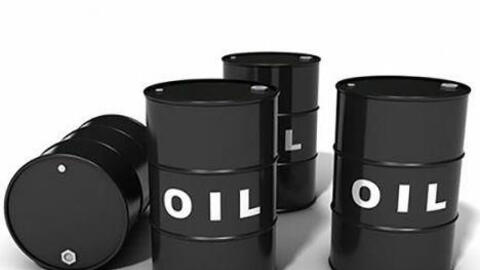 Giá dầu giảm mạnh do lo ngại biến thể Omicron