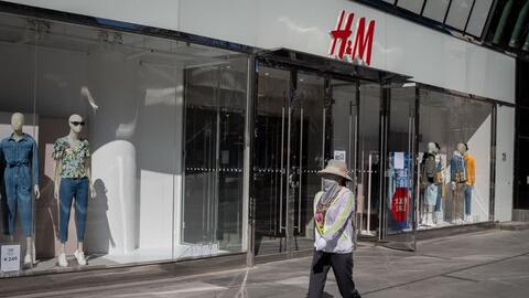 H&M sẽ đóng 250 cửa hàng trong năm tới vì COVID-19