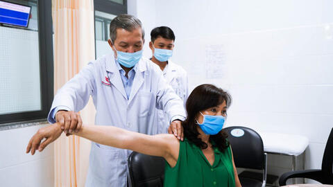 Bác sĩ hướng dẫn các cách phục hồi hậu Covid-19 không cần thuốc