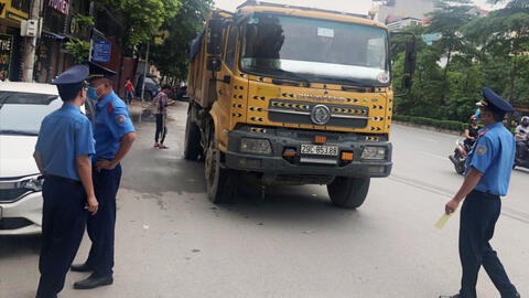 Thanh tra giao thông sẽ không được dừng xe của người tham gia giao thông trên đường