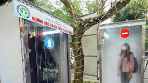 Bộ Y tế khuyến cáo không sử dụng buồng khử khuẩn toàn thân