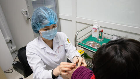 100% người tiêm vaccine Nano Covax do Việt Nam sản xuất đều sinh miễn dịch