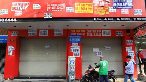 Hàng loạt doanh nghiệp đóng cửa, trả mặt bằng