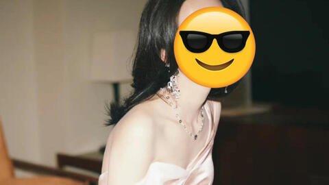 Trên phim bị chê diễn đơ, ánh mắt lờ đờ, ngoài đời nữ diễn viên này có học vấn cực hoàng tráng, IQ không phải dạng vừa!