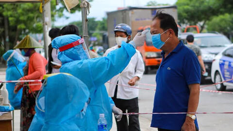 COVID-19 chiều 1/2: 30 ca nhiễm mới, học sinh bắt đầu nghỉ học từ ngày mai để phòng dịch