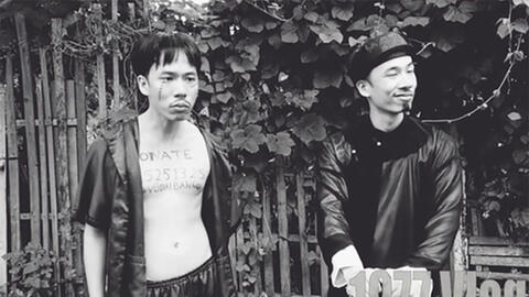 1977 Vlog đã nhận được nút vàng youtube chỉ với 4 video sau hơn 2 tháng lập kênh