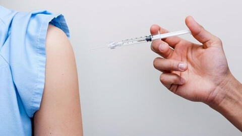 Người bị tăng huyết áp có được tiêm vaccine Covid-19?