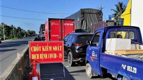 Tổ chức phân luồng vận tải hàng hóa thông suốt 24/24h