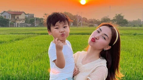 Hòa Minzy khoe ảnh đưa con đi chơi: Thì ra có một nơi chỉ tốn 7, 8 ngàn đồng nhưng giúp con sáng tạo vô đối