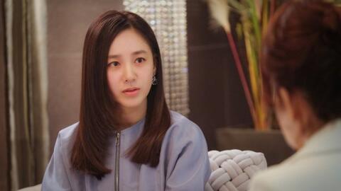 Bị mẹ bạn trai "sỉ nhục" ngay lần đầu ra mắt, cô gái đáp lễ ngắn gọn khiến bà tái mặt