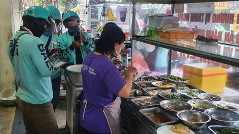 Đà Nẵng tạm dừng hoạt động xe taxi, GrabCar, GrabBike từ sáng 17/5