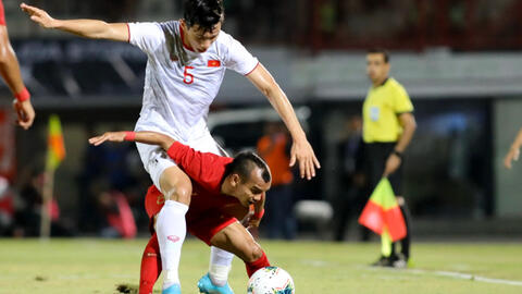 Tuyển nhà mang danh “vua chơi xấu”, báo Indonesia vẫn chê mãi không buông Đoàn Văn Hậu