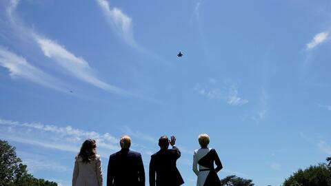 Trump cho F-35 bay qua Nhà Trắng khi tiếp Tổng thống Ba Lan: Ẩn ý gì?