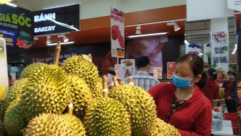 Giá sầu riêng Ri6 tại TP.HCM từ 100.000 - 110.000 đồng/kg