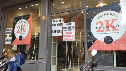 “Cơn bão giảm giá” diễn ra tại khắp các cửa hàng dù chưa đến Black Friday