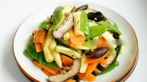 Cách làm món rau củ xào chay cho ngày Rằm