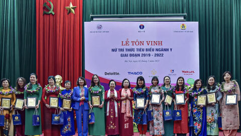 Lễ tôn vinh nữ trí thức tiêu biểu ngành Y và kỷ niệm ngày quốc tế phụ nữ 8/3