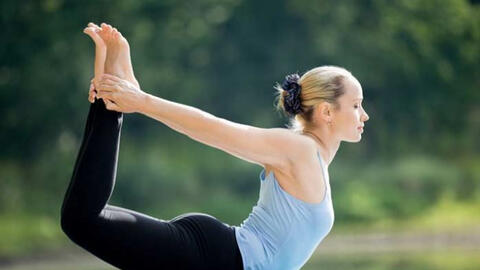7 tư thế yoga giúp vòng 1 săn chắc, nở nang