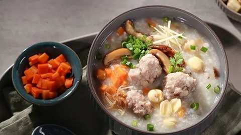 Món ngon mỗi ngày: Cháo hạt sen nấu bò viên