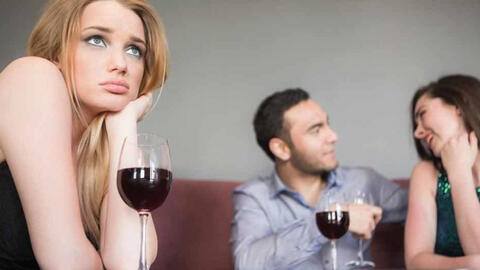 Chồng có con với bồ, nếu tôi kiện thì chồng có bị đi tù không?