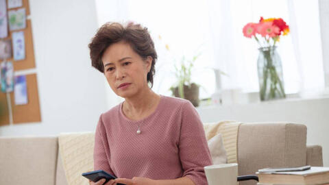 Mẹ chồng dọn đến nhà con trai ở, góp 5 triệu tiền sinh hoạt 1 tháng nhưng vẫn bị con dâu "chơi xỏ"