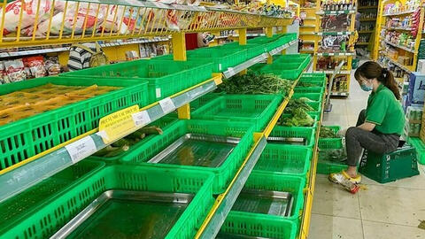 Siêu thị TP HCM gặp nhiều áp lực khi chợ truyền thống đóng cửa