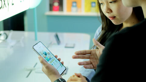 Cửa hàng trải nghiệm Samsung hóa không gian văn hóa đầy cuốn hút