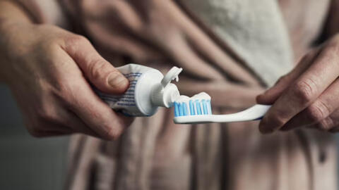 Thói quen đánh răng nhiều người mắc này có liên quan đến việc tăng nguy cơ mắc bệnh mất trí nhớ