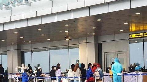 Cách ly y tế hơn 400 hành khách từ Hàn Quốc về sân bay Vân Đồn, Cát Bi