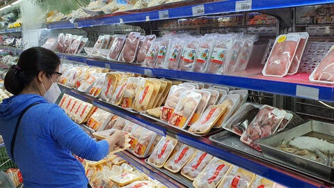 Thị trường thực phẩm biến động, thịt heo giữ nguyên giá