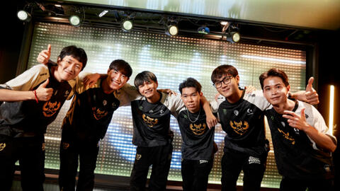 GAM cải tổ đội hình cực mạnh, khán giả VCS chung câu hỏi