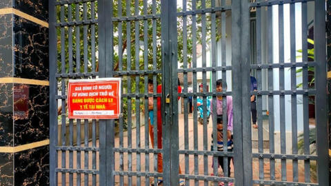 "Người dân về có mấy ngày mà cách ly cả tuần không khả thi, không thực tế, không khác gì cấm người dân về luôn"