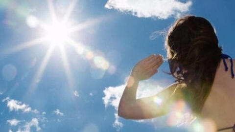 Nắng nóng kéo dài, cần lưu ý điều gì nhằm bảo vệ sức khỏe?