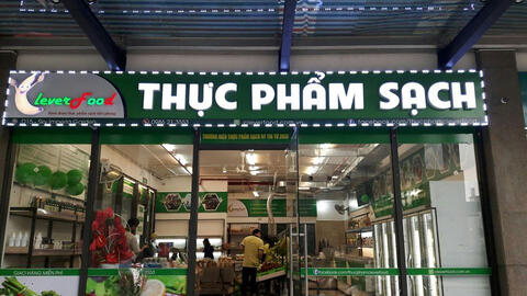 Cửa hàng thực phẩm sạch CleverFood bán cá kho có giòi