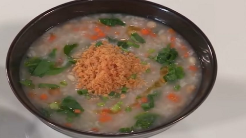 Món ngon mỗi ngày: Cháo đậu chà bông cá hồi