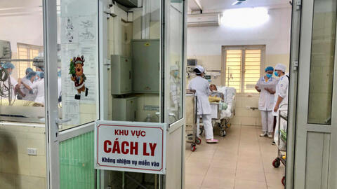 Hà Nội đưa vào theo dõi sức khoẻ 64 người sau khi rà soát người nhập cảnh từ 7/3