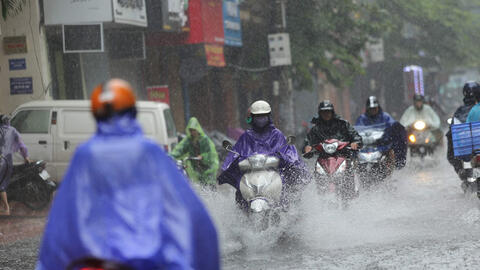 Thời tiết ngày 21/7: Bắc Bộ, Trung Bộ, Tây Nguyên và Nam Bộ có mưa rào và dông