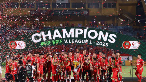 CLB CAHN vô địch V.League đầy kịch tính ngày Quang Hải, Filip Nguyễn ghi dấu ấn