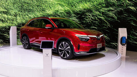 VinFast dừng sản xuất xe xăng, chuyển hẳn sang xe điện từ cuối năm 2022