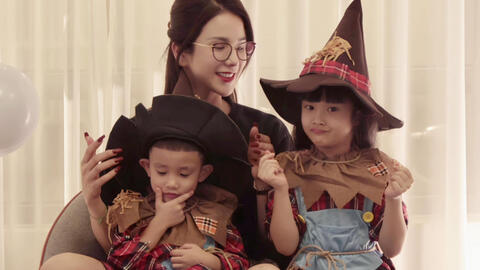 Diệp Lâm Anh gặp gỡ con trai sau khi mất quyền nuôi bé, bất ngờ nhắc về thời còn mặn nồng với chồng cũ thiếu gia