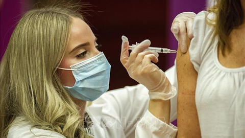 Mỹ nghiên cứu mức độ an toàn của vaccine ngừa COVID-19 với thai phụ, sản phụ