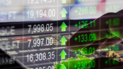 Cổ phiếu vốn hóa lớn và ngân hàng giúp VN-Index vượt 1.500 điểm