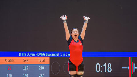 Hoàng Thị Duyên phá kỷ lục SEA Games, bảo vệ thành công HCV nội dung cử giật