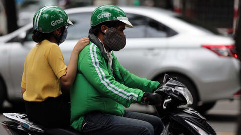 Grab tăng giá 5-6% dịch vụ taxi, xe ôm công nghệ