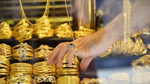 Giá vàng đồng loạt lao dốc
