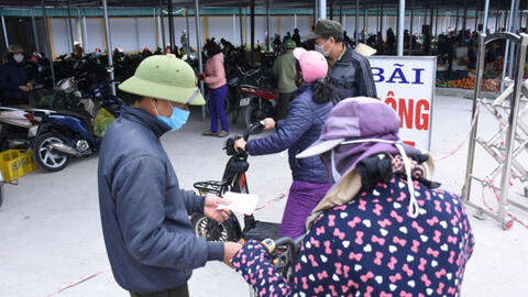 Hà Nội: Một số phương áp dụng phiếu đi chợ phân ngày chẵn lẻ