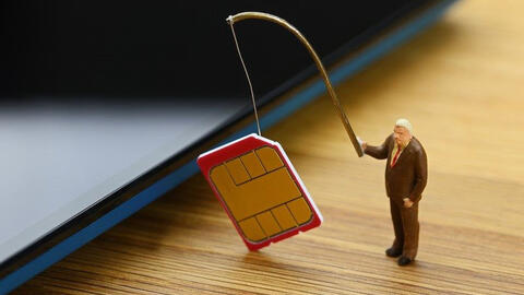 Tưởng được nâng cấp lên sim 4G, nhiều người mất sạch tiền trong tài khoản