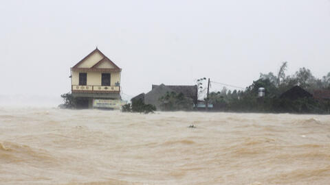 Các tỉnh từ Hà Tĩnh đến Quảng Ngãi tiếp tục mưa lớn trong 2 ngày tới